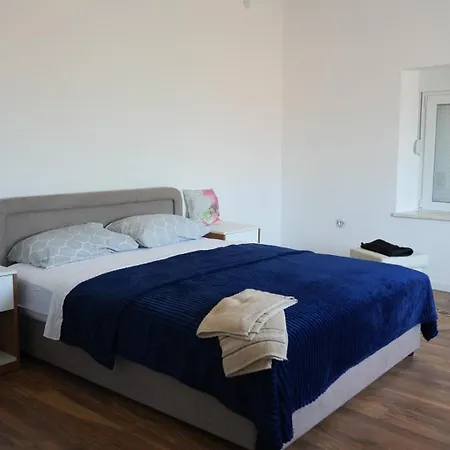 דירה Pausse טרביניה